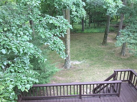3rd image of 2242 Oakcrest Ct