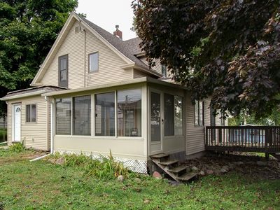402 2nd St N, Ellendale, MN, 56026