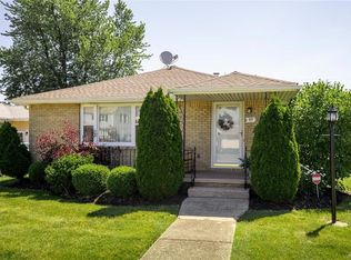 99 Delta Rd, Amherst, NY 14226