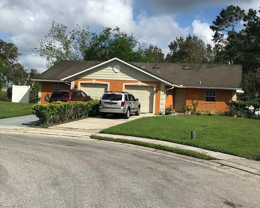 2nd image of 1117 Laurel Oaks Ct