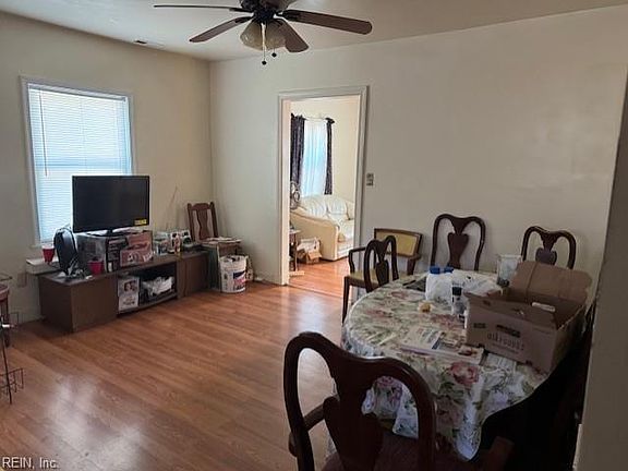 5th image of 513 Burbank St