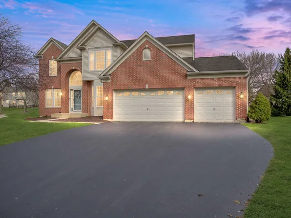 13 Benton Ct, Algonquin, IL 60102