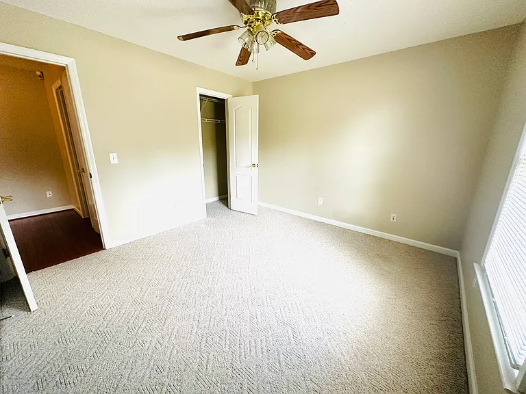 101 Foxwatch Cir — Photo 18