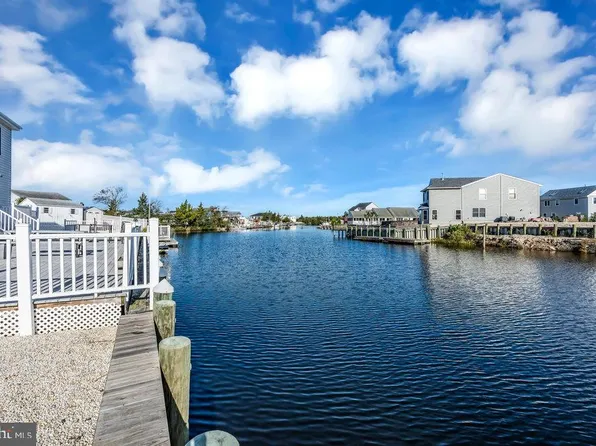 30 Lake Singleton Ct, Little Egg Harbor, NJ 08087