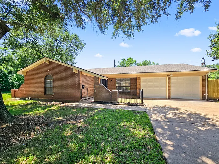 1612 Cindy Ct