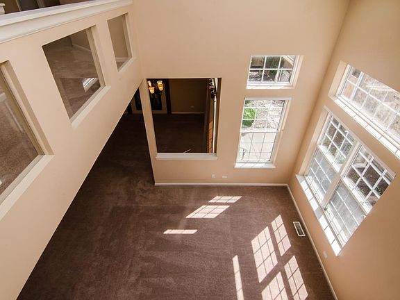 3rd image of 1715 Astor Ave #1715