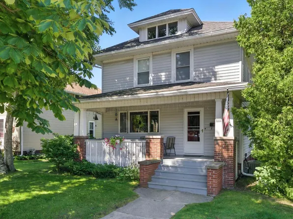 866 North 10th STREET, Manitowoc, WI 54220