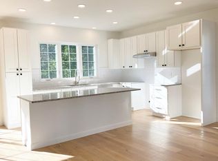 3 Packet Ln, Rochester, NY 14606