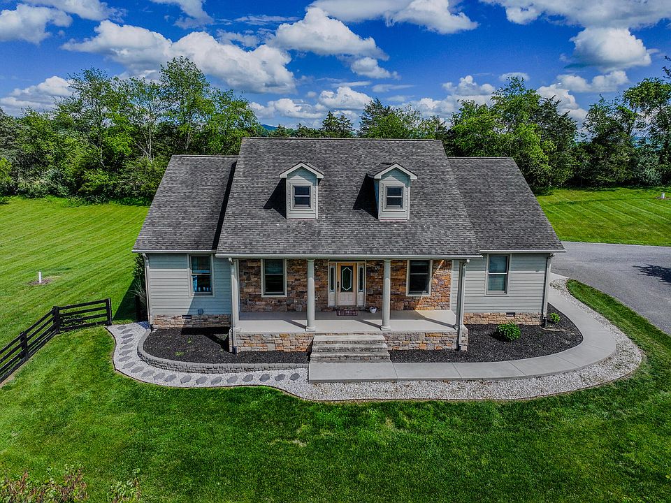 1st image of 65 Stone House Ln
