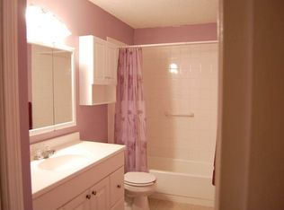 6 Village Way APT 15, Natick, MA 01760