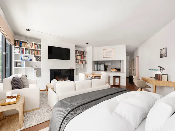 22 Perry Street image 1 of 9