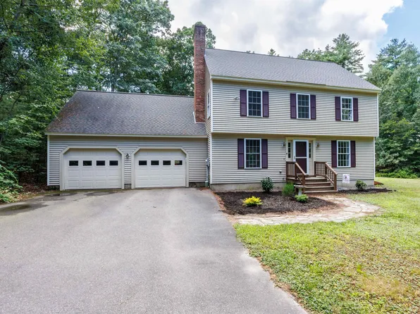 21 Davis Drive, Londonderry, NH 03053
