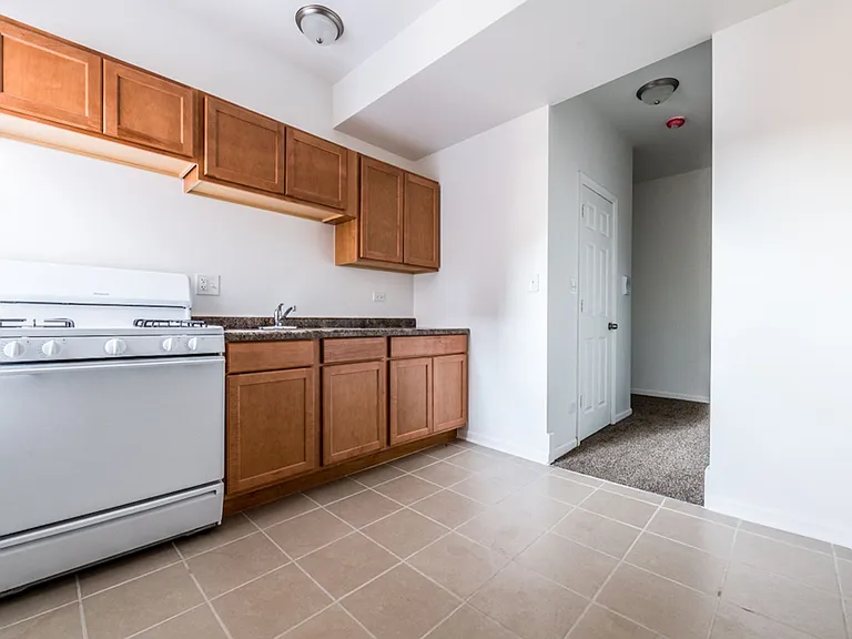 7801 S Cornell Ave 1637-39 E 78th Chicago, IL 60649 — Photo 19