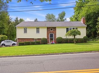 12 Kensington Ave, East Longmeadow, MA 01028