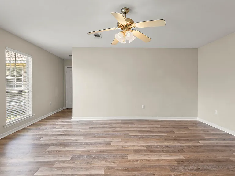 11327 Shady Bend Dr — Photo 14