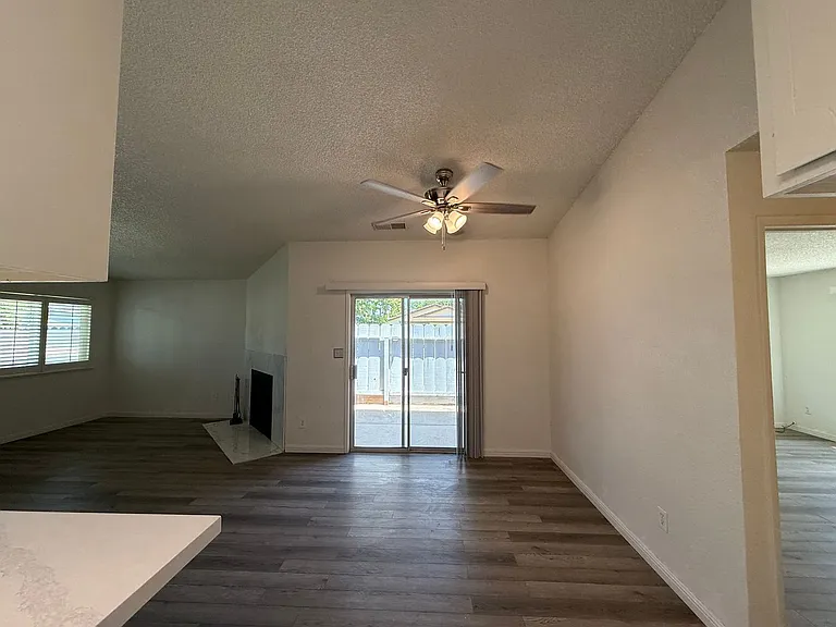 808 Saint Helena Pl — Photo 9
