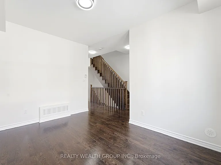 7 City Park Cir — Photo 14