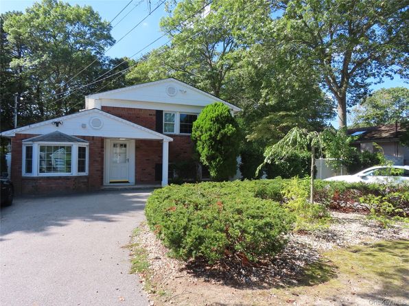 1210 Smithtown Ave