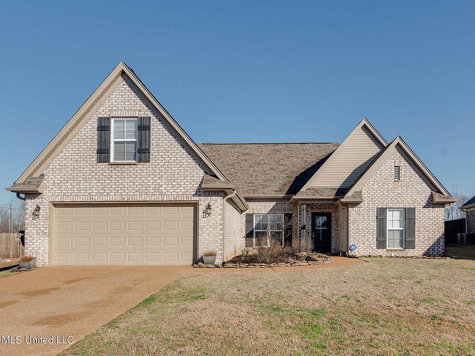 1st image of 2592 Dawnwood Cir N