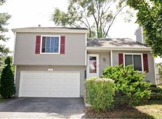2509 Danbury Dr, Woodridge, IL 60517