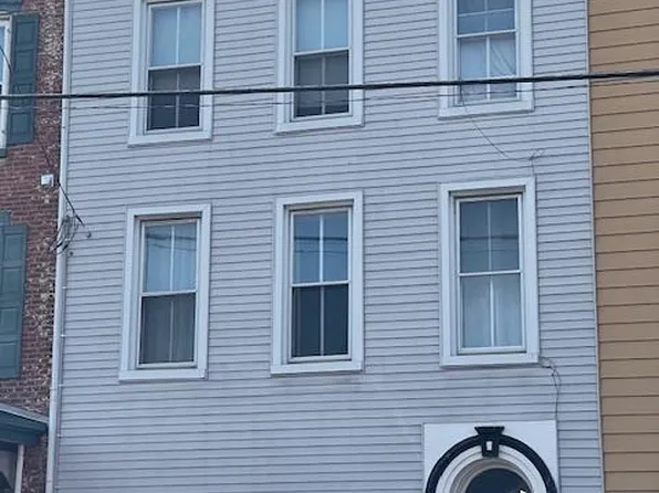 324 Main St, Denver, PA 17517