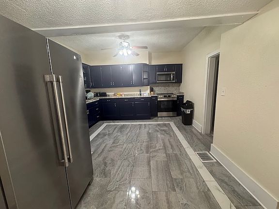 5th image of 1419 Windsor Ave #5