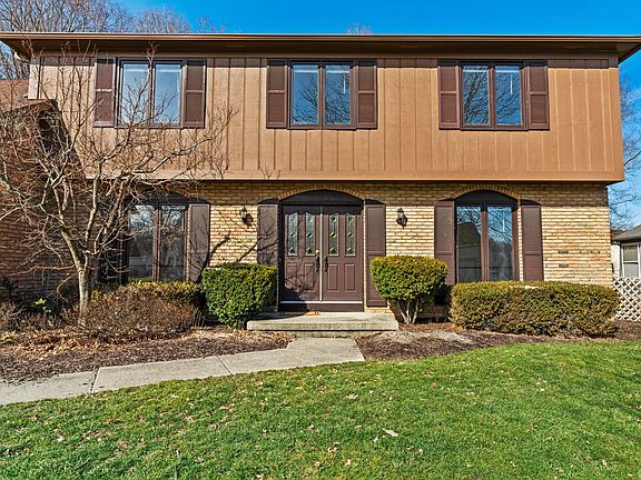 3rd image of 1096 Woodman Dr