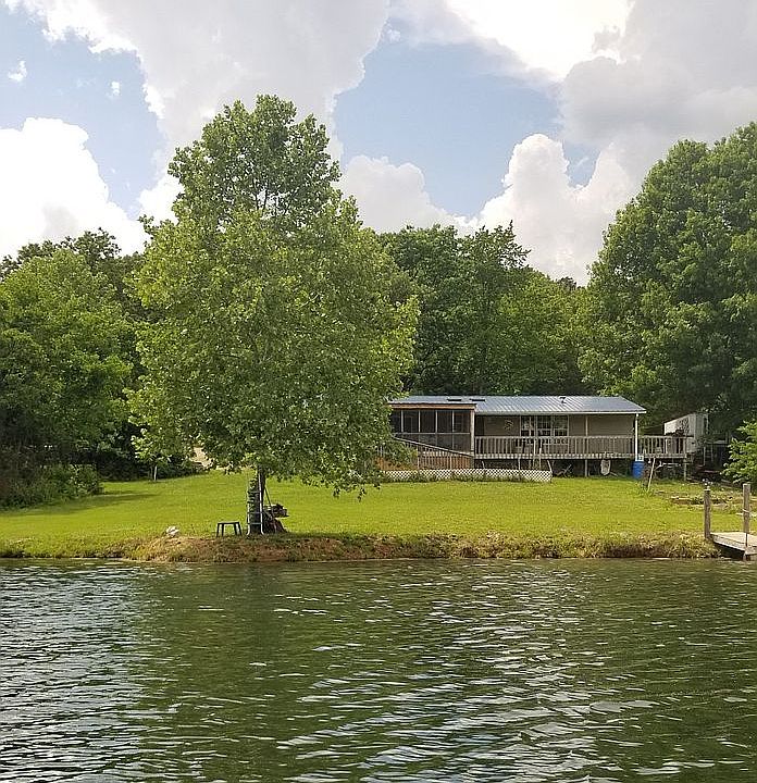 1st image of 510 W Lakeview Dr