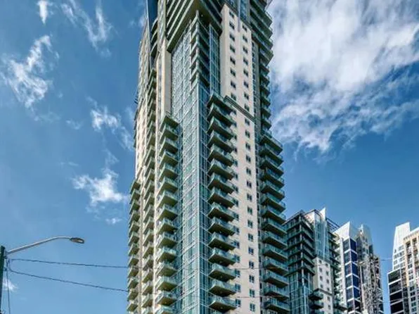 210 S 15th Ave SE #502, Calgary, AB T2G 0B5