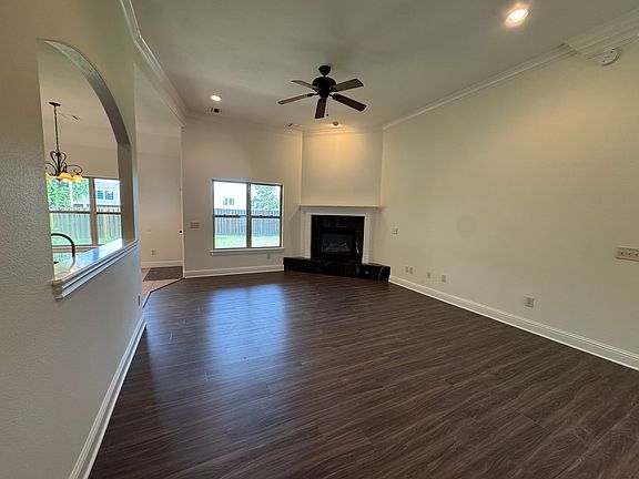 5th image of 1906 W Morter Pl