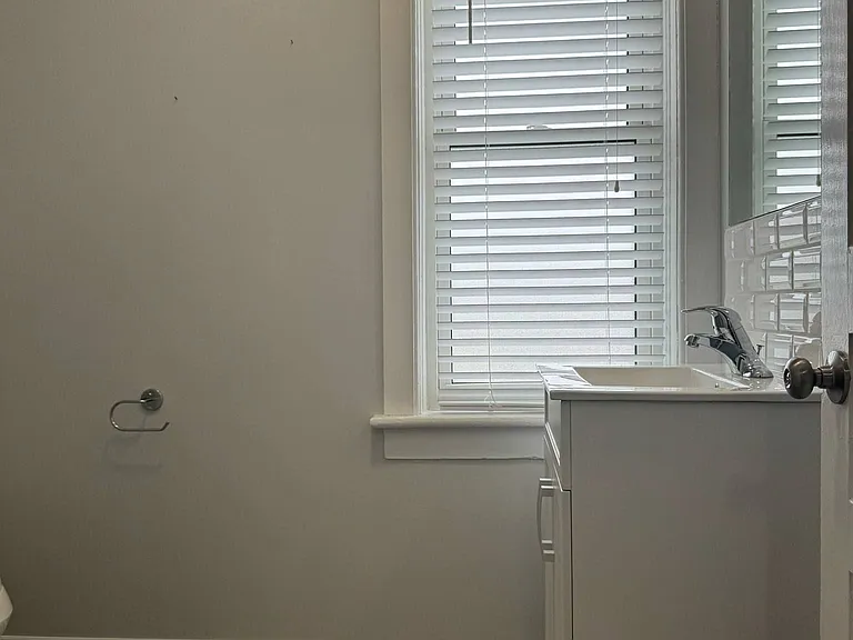 48 Walter St #A — Photo 12