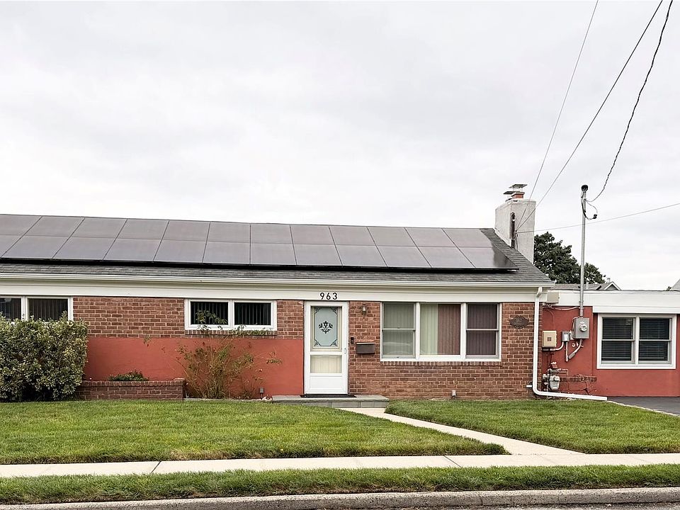 1st image of 963 Hastings Street