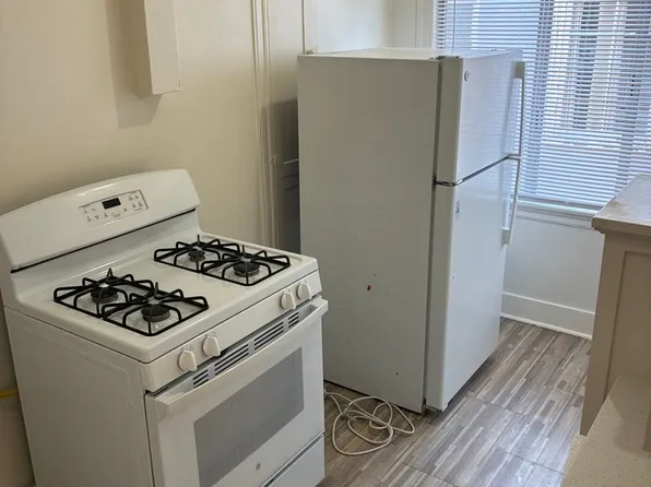 1806 Walnut St #8, Berkeley, CA 94709
