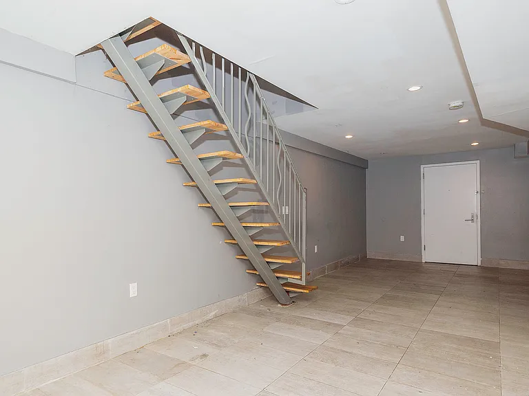 1444 Pacific St #1R — Photo 14