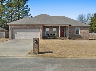 61 Rebecca Ln, Searcy, AR 72143