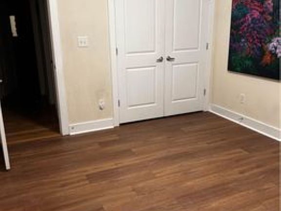 3rd image of 1508 Porter St