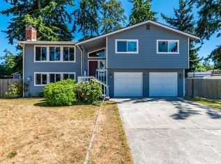 1207 Independence Ct, Oak Harbor, WA 98277