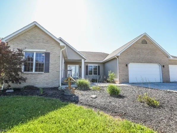 12569 Nelson Parkman Rd, Garrettsville, OH 44231
