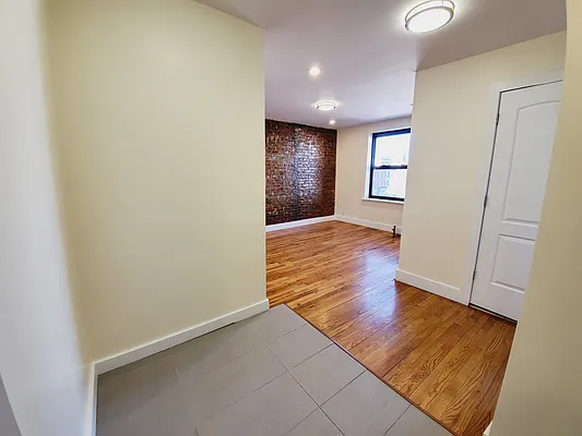 Rented by Compass | media 6