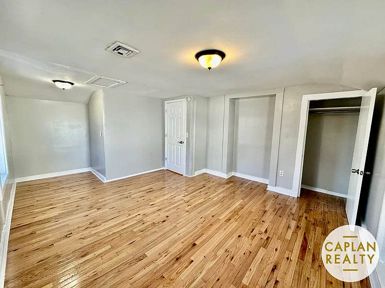 613 Washington Ave #O2 — Photo 7