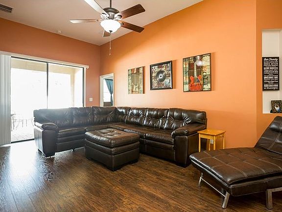 3rd image of 3611 Briar Run Dr
