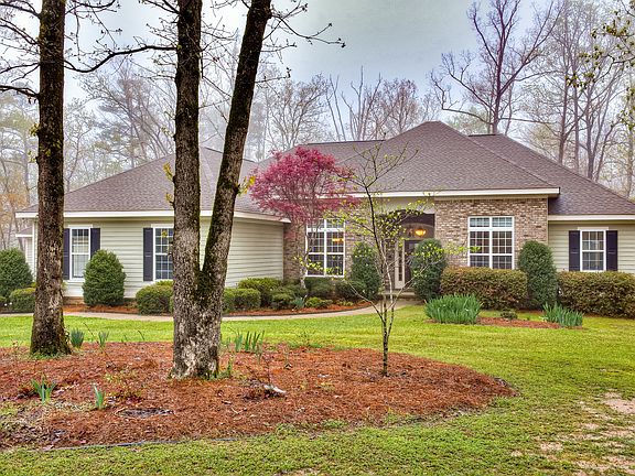 2nd image of 1073 Plantation Pl