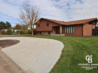 501 S 3rd St, Leoti, KS 67861