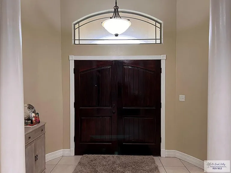 1626 Christian Cir — Photo 11