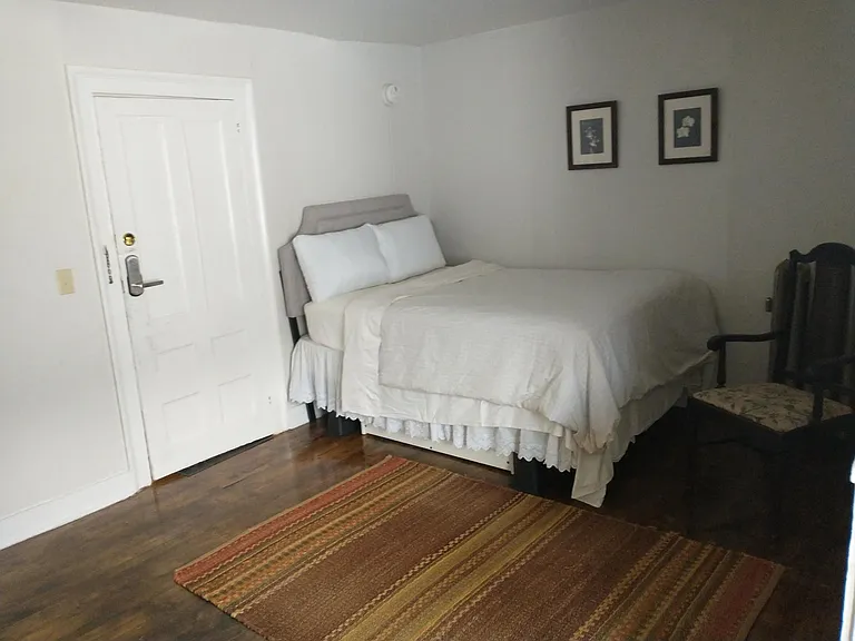 73 Elmwood Ave #4 — Photo 3