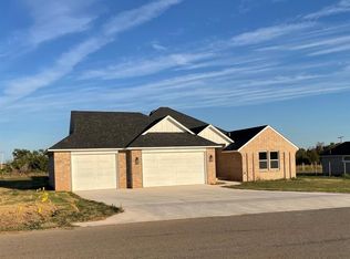 8197 Madison Ave, Shawnee, OK 74804