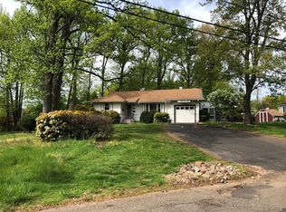 1 Maida Rd, Edison, NJ 08820