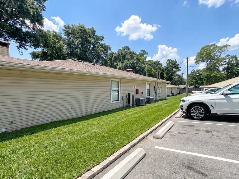 6386 W Fairfield Dr #C — Photo 3