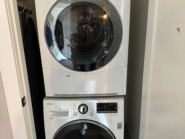 Laundry/ Drier