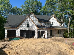 4400 Hawks Point, Excelsior, MN 55331